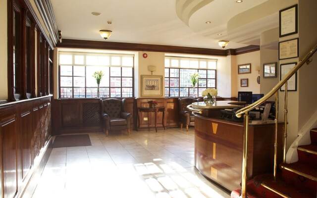 Hayes Hotel