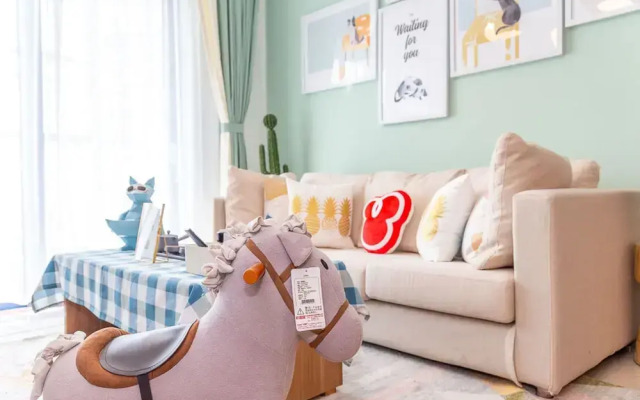 Locals Boutique Apartment Jiuzhou Port.1