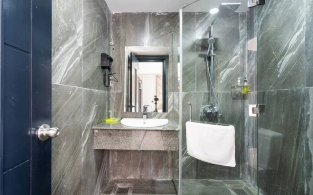 The Arrivals Hotel - District 1