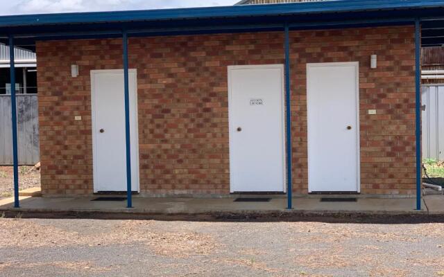 Orana Windmill Motel