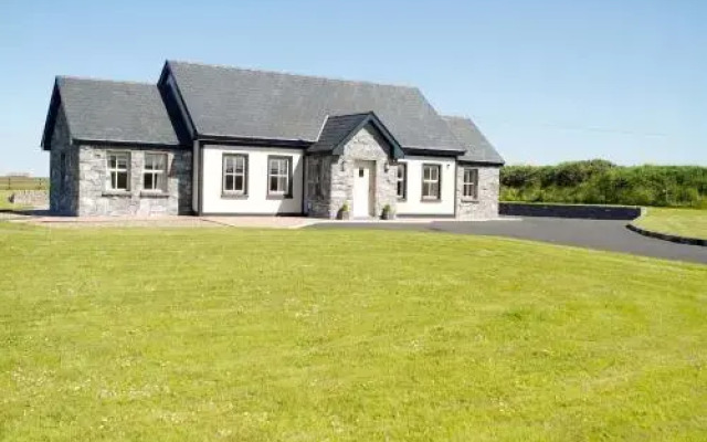 B&B Benrue House
