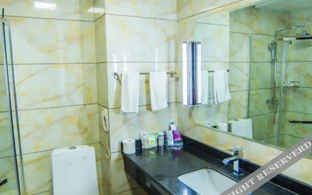 Yunlong Hotel