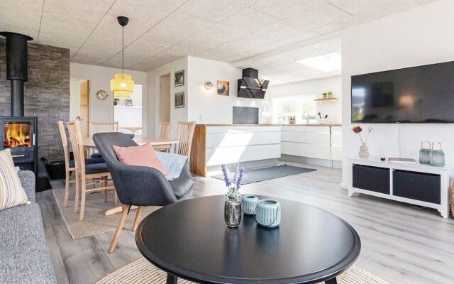 6 Person Holiday Home in Hals-by Traum