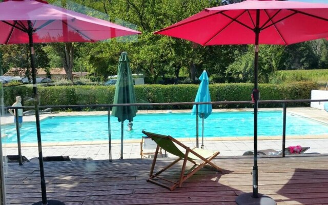 House With 2 Bedrooms in Puy-l'évêque, With Shared Pool, Enclosed Garden and Wifi