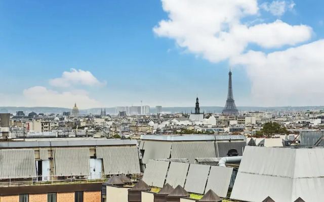 2 Bedroom Flat Centre de Paris - Eiffel Tower View