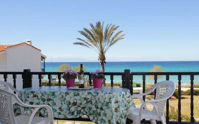 Poseidi Beachside Maisonette