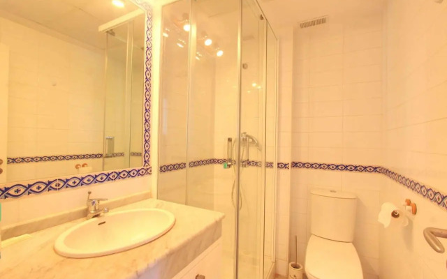 1176 beach front 2 pools bahia