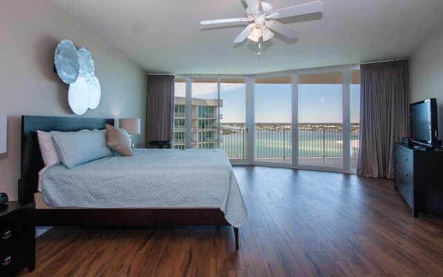 Crc1201 2 Bedroom Condo