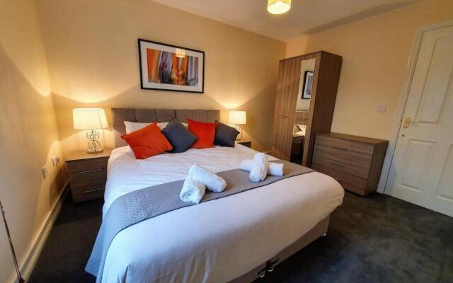 Perry House, Long Ashton, Bristol by Cliftonvalley Apartments