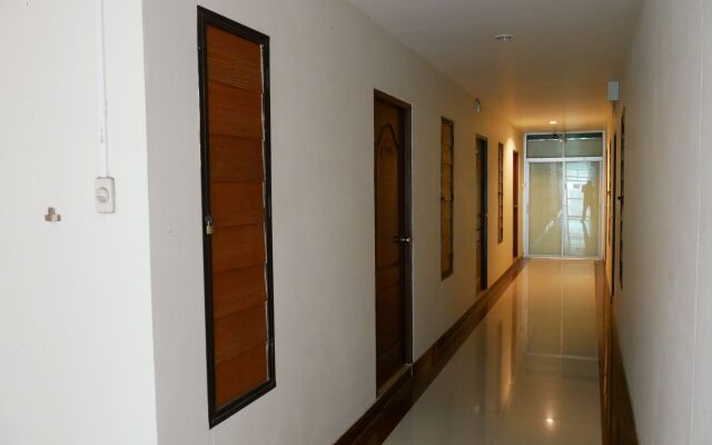 Siriwan Grand Garden Apartment