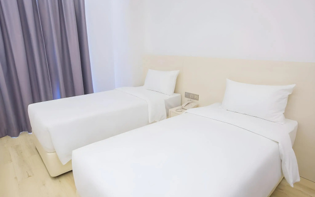 Minimalist Hotel – Guest Rooms – Ulu Tiram
