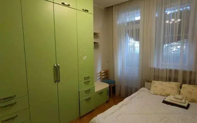 Живи как дома на проспекте Ленина 105