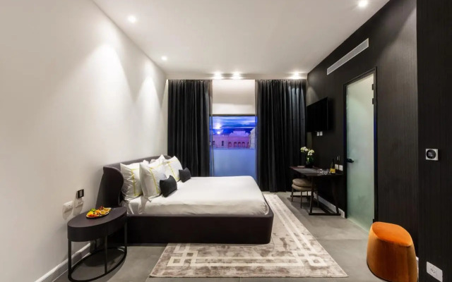 DHotel