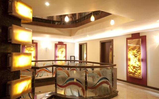 Grandeur Luxury Suites
