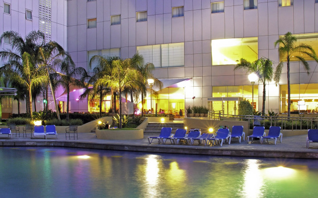 Novotel Monterrey Valle