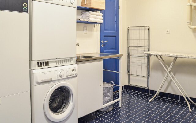 Nice Home in Trångsund With 4 Bedrooms and Wifi