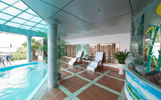 Muong Thanh Vinh Hotel