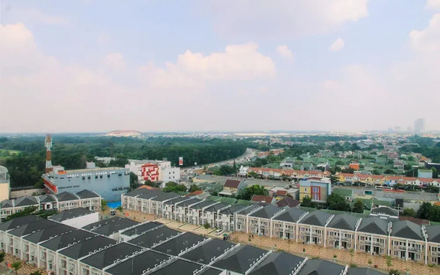 Comfy Studio Mustika Golf Residence Apartment