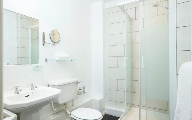 Hunters Hall Tetbury by Greene King Inns