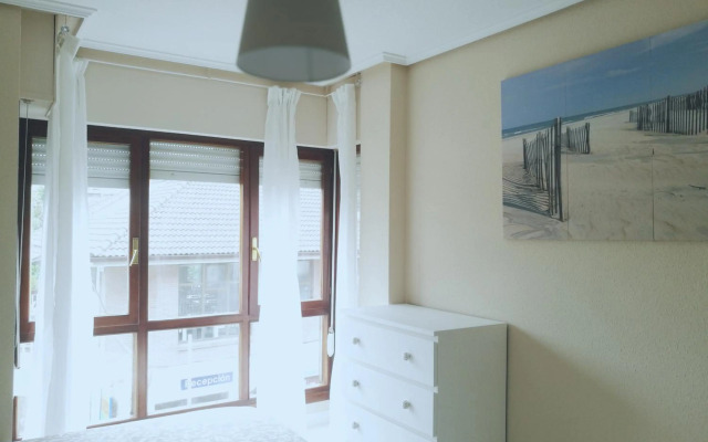 Apartamento a cuatro minutos caminando de la playa