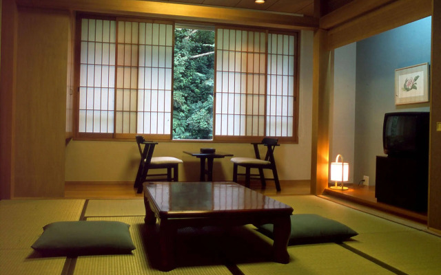 Hotel Daisen Shirogane