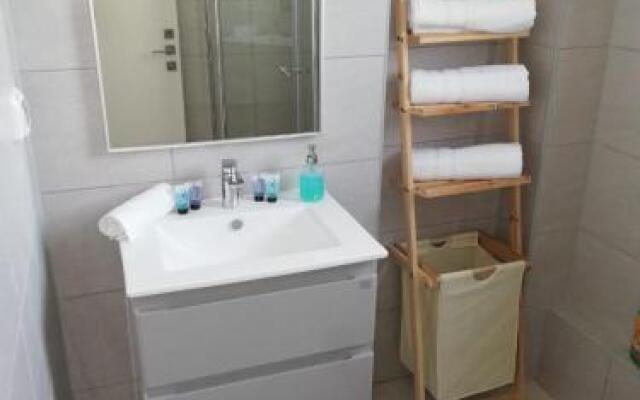 110 sqm Luxury Apartment On The Sea