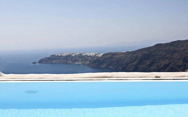 Amaze Suites