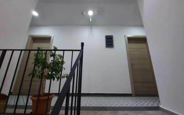 Adil Otel