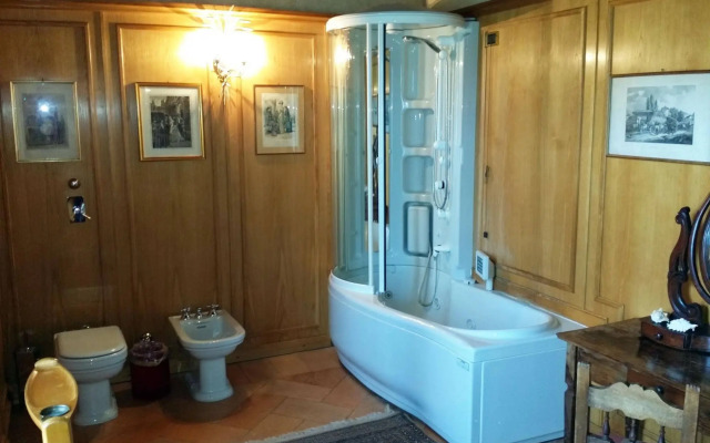 Castello di Cernusco Lombardone