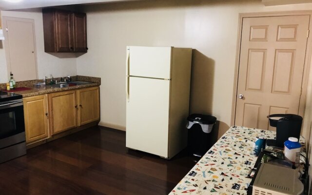 New Albany 3 BR Walkout Apartment