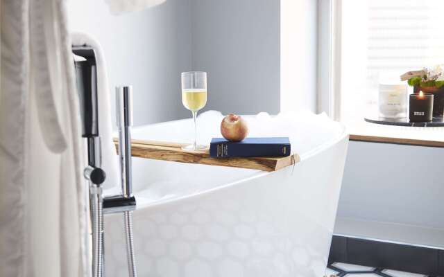 Thompson Dallas, by Hyatt