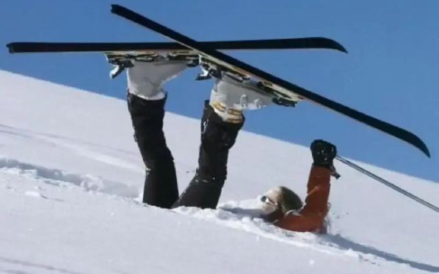 SnowBunnys BackPackers Hostel