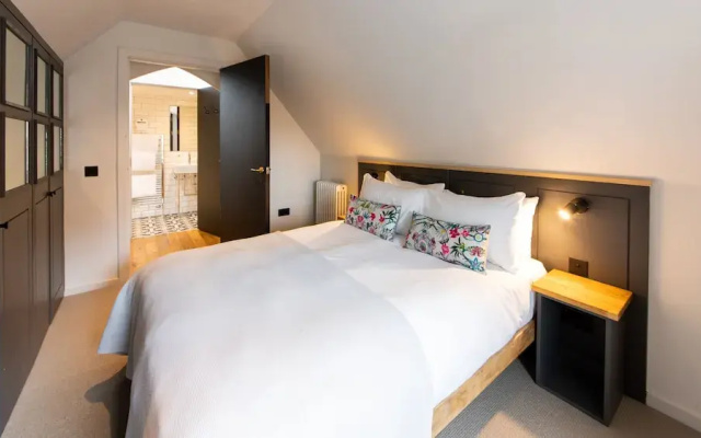Blackfriars Apartment