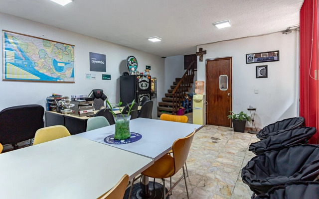 Ayenda Casa Miranda Airport