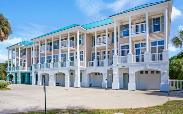 Sea La Vie on PCB