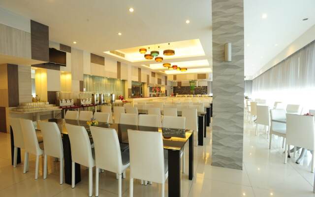 Bangkok Natural Spa Resort and Suite