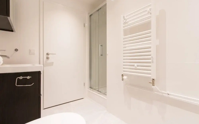 Apartment V13