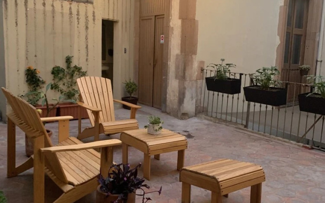 Iturbide 500 Hostal - Hostel