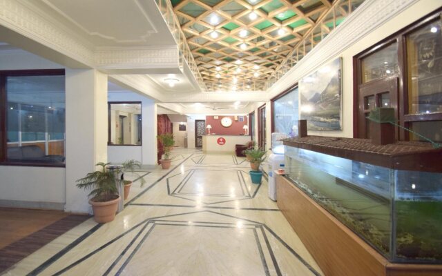 OYO 4694 Hotel City Plaza