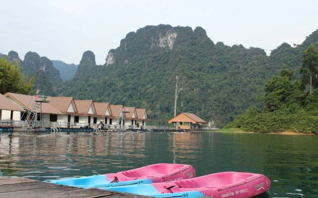 Pleanprai Floating Resort