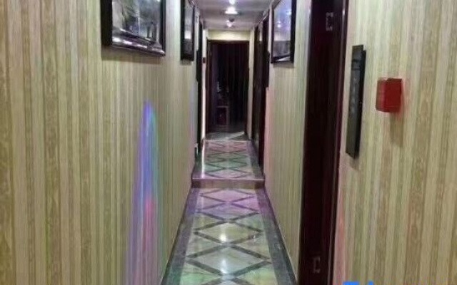 Hefeng Honghong Hotel
