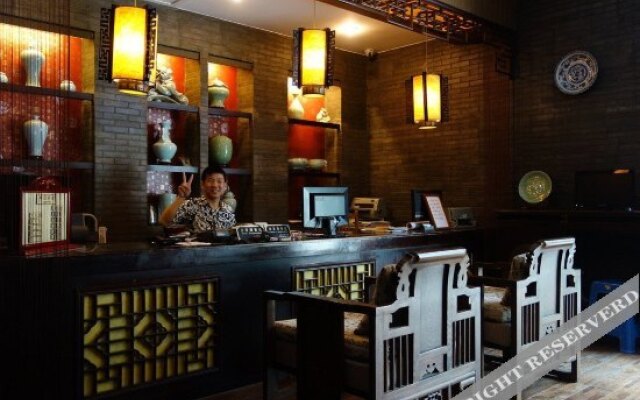 Yipeng Hotel