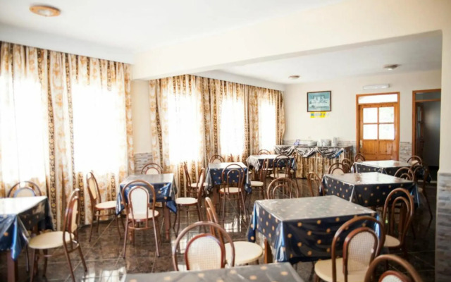 Eleni Hotel