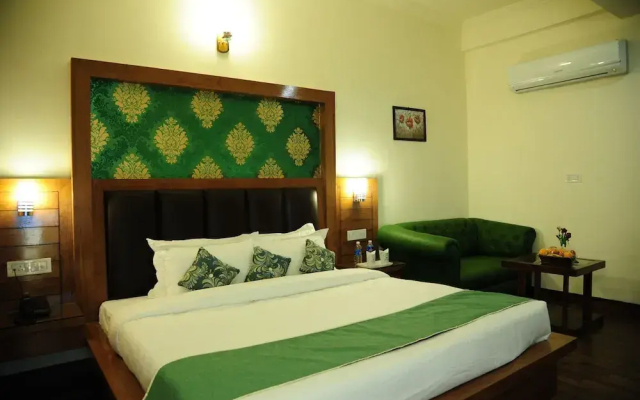 The Grand Sharan