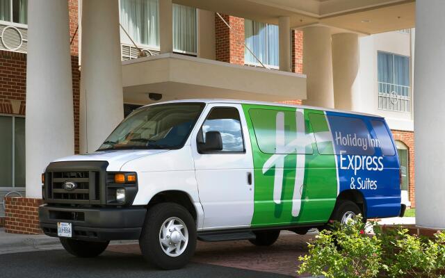 Holiday Inn Express & Suites Baltimore - BWI Airport North by IHG