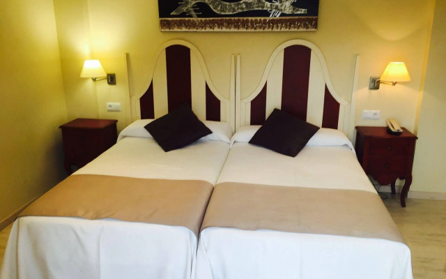 Hotel Valle de Cabezón