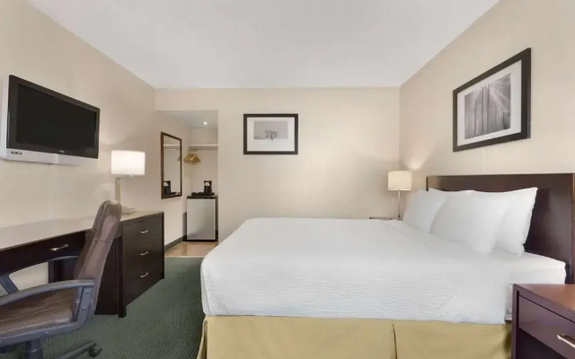 Days Inn - Lethbridge