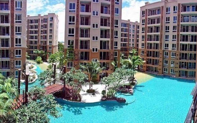 Atlantis condo resort pattaya by Jing