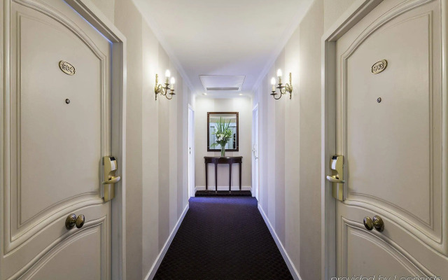 Claridge Hotel