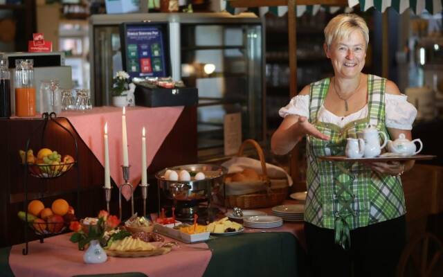 Gaststätte & Pension Lichtenhainer Wasserfall